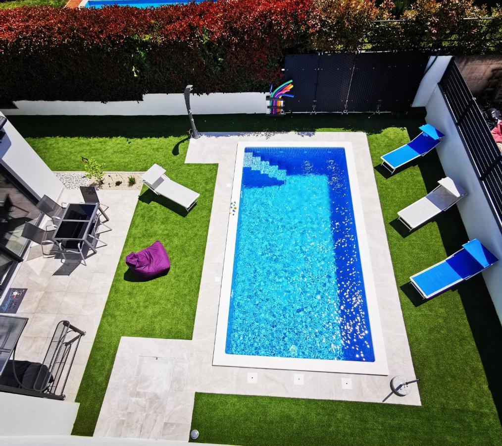 Volme Pool Apartment Баньоле Екстериор снимка